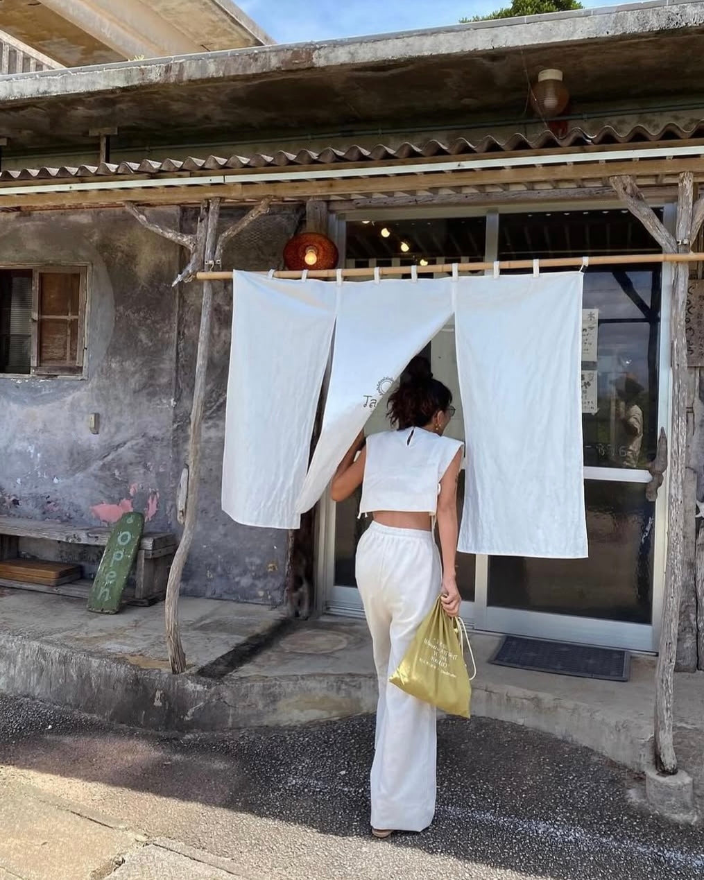 ノースリーブサイドリボンセットアップ