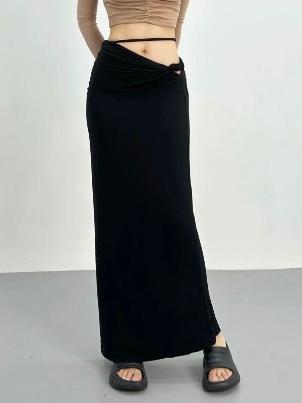 アシンメトリードレープスカート