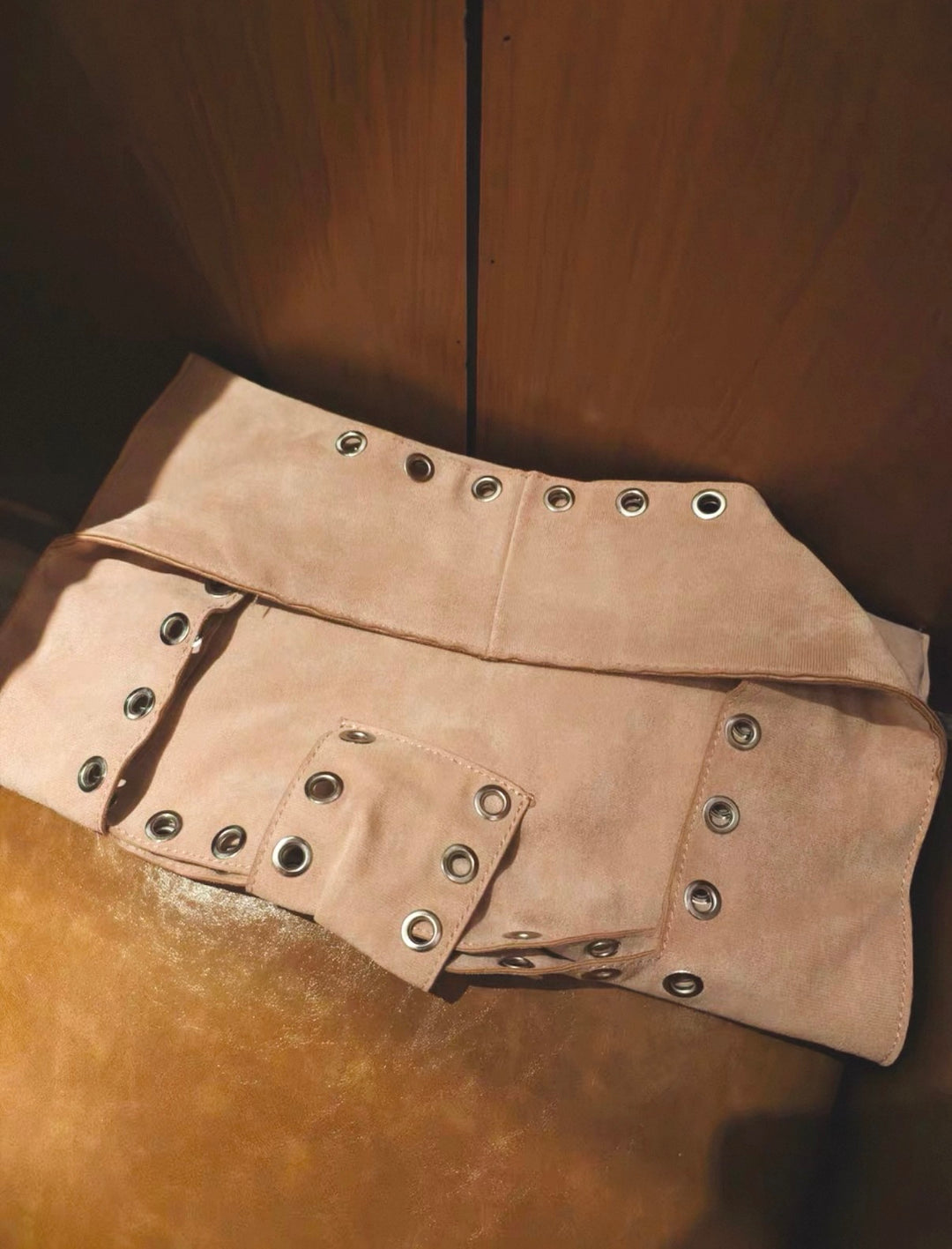 アイレットデザインワイドショルダーバッグ