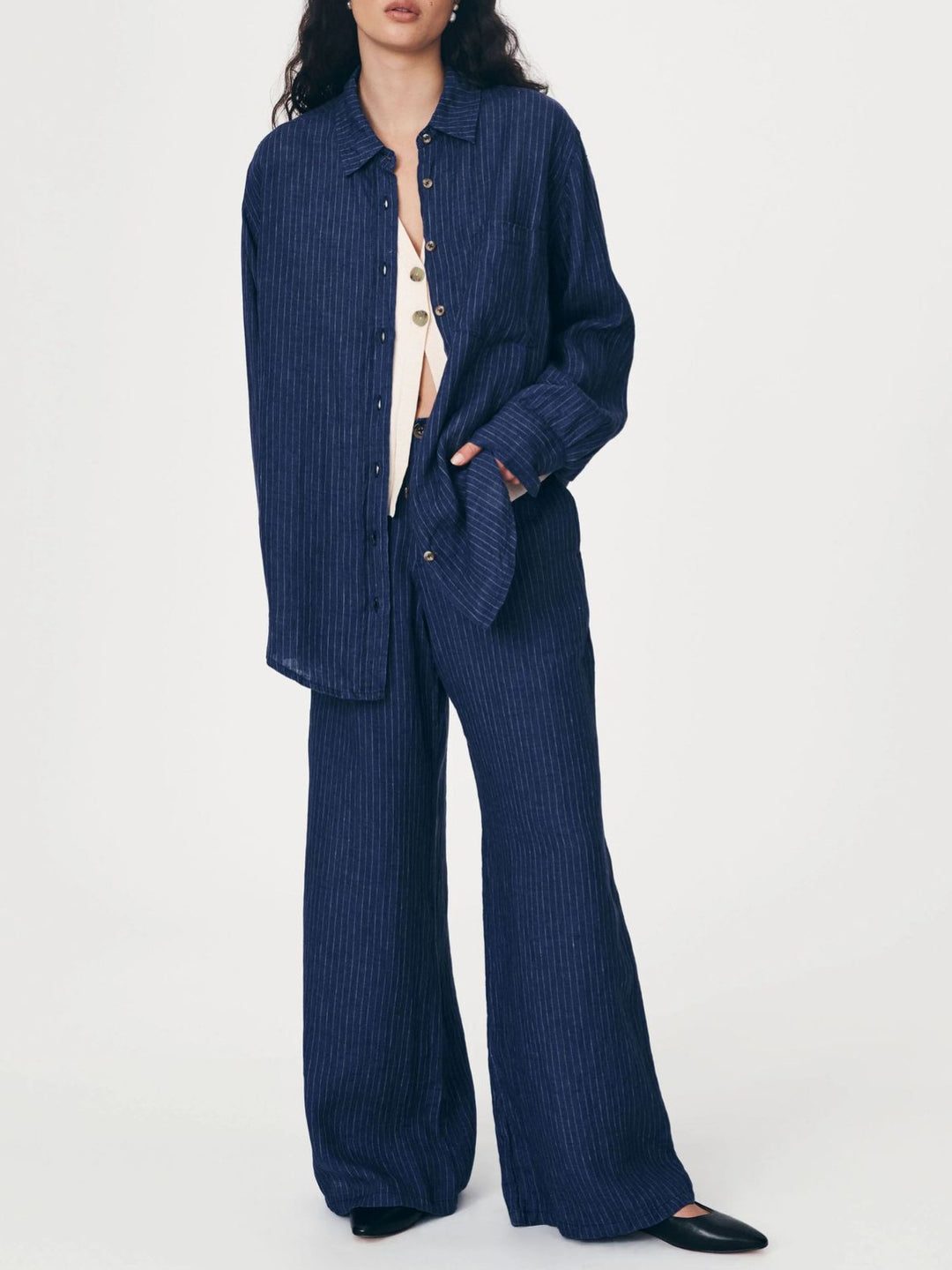 ピンストライプシャツパンツセットアップ