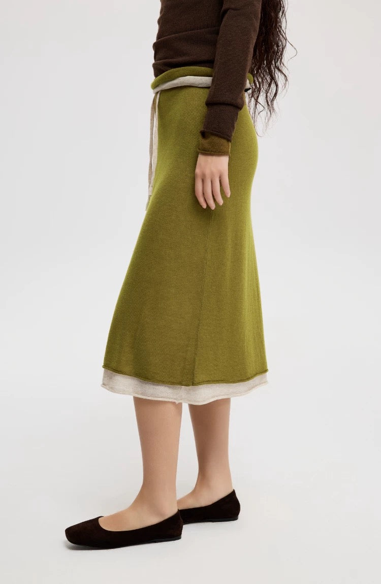 レイヤードフレアミディスカート