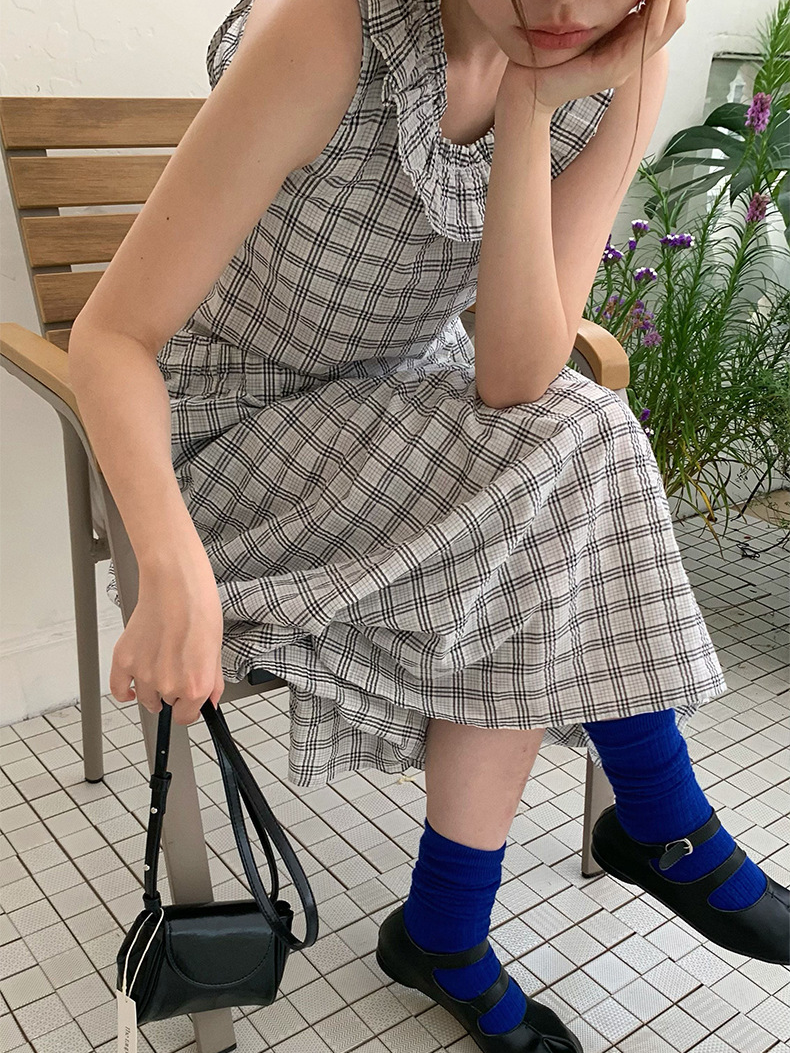 フリルネックチェックフレアワンピース