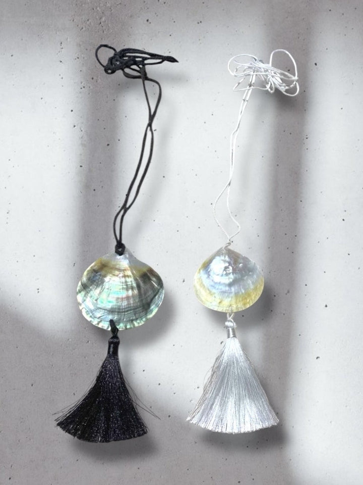 リアルシェルタッセルネックレス