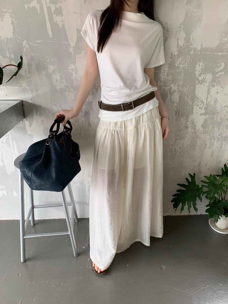 アシンメトリーネックサイドギャザーカットソー