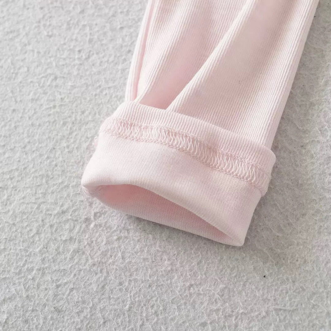 ベーシックソリッドカラータートルネックトップス