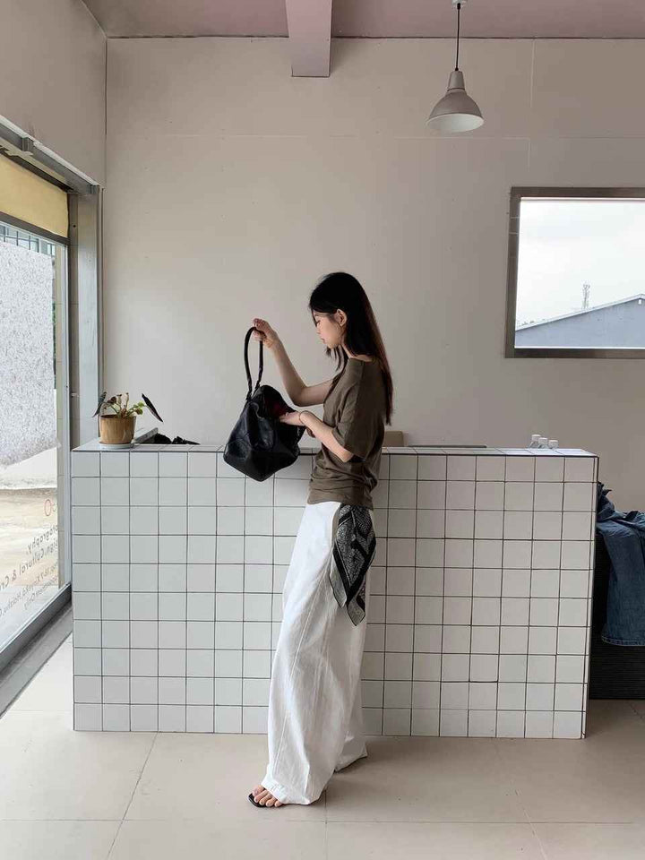 アシンメトリーネックサイドギャザーカットソー