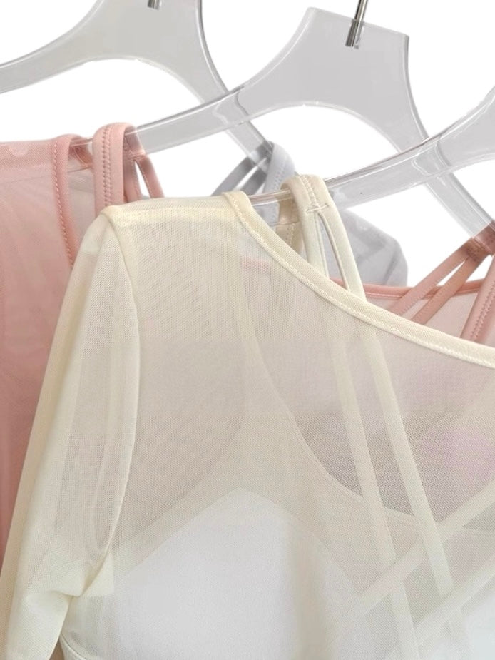 シアーカップイントップス＋フレアレギンスセット