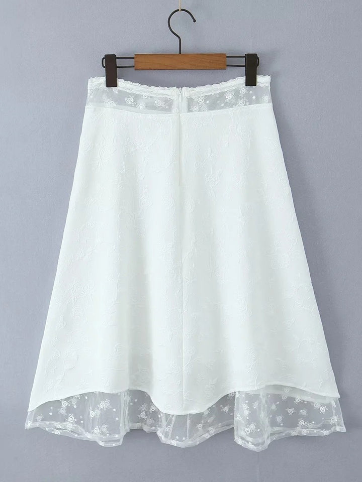 レイヤード風シアーレースミディスカート