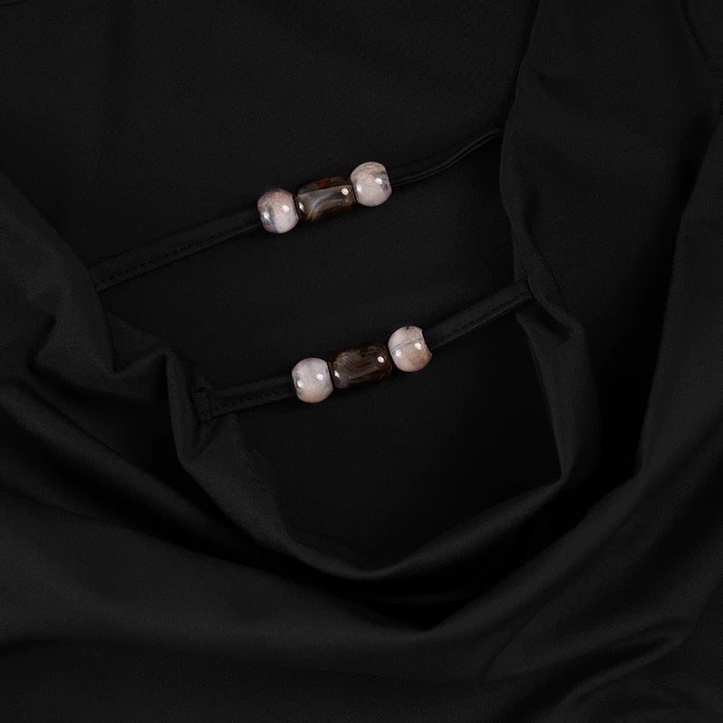 ビーズ付きディープネックボディースーツ