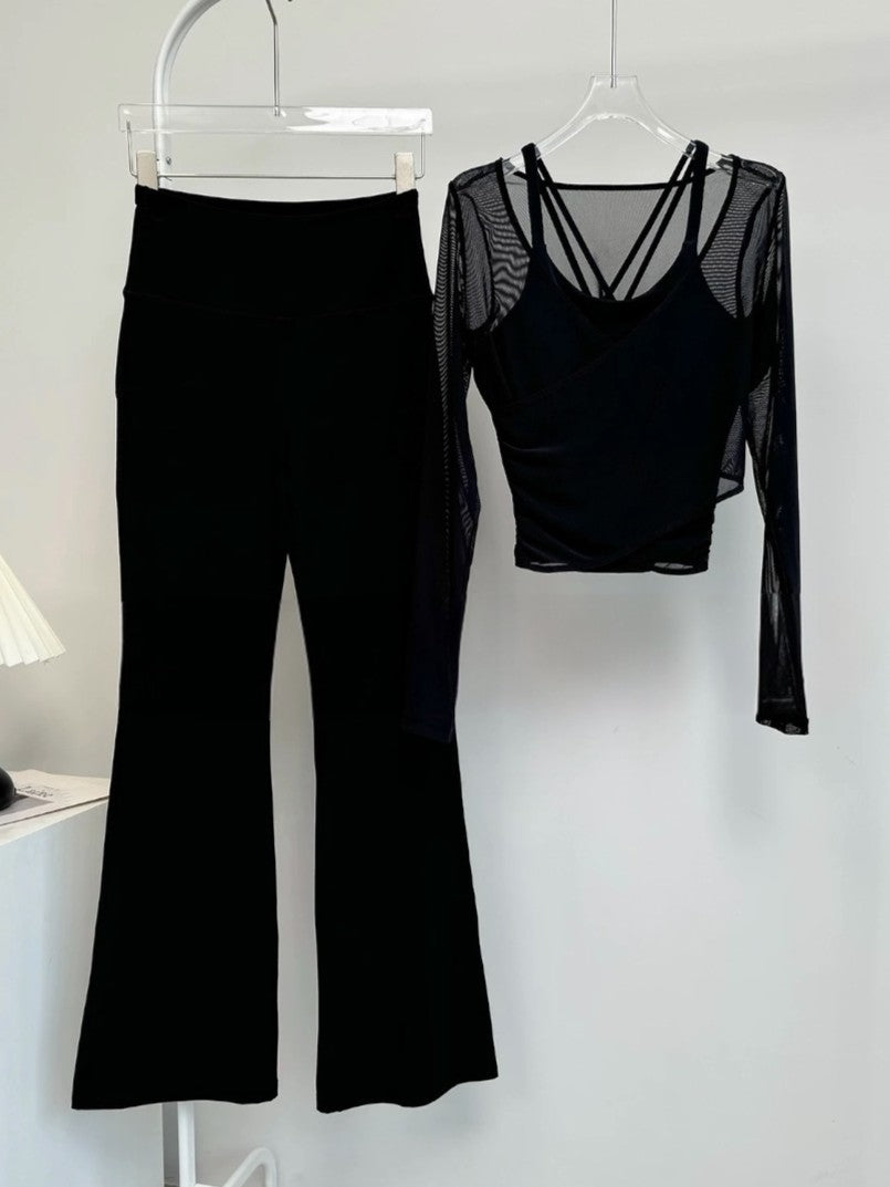 シアーカップイントップス＋フレアレギンスセット