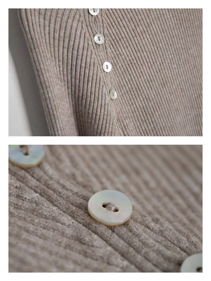 サイドシェルボタンリブニットトップス