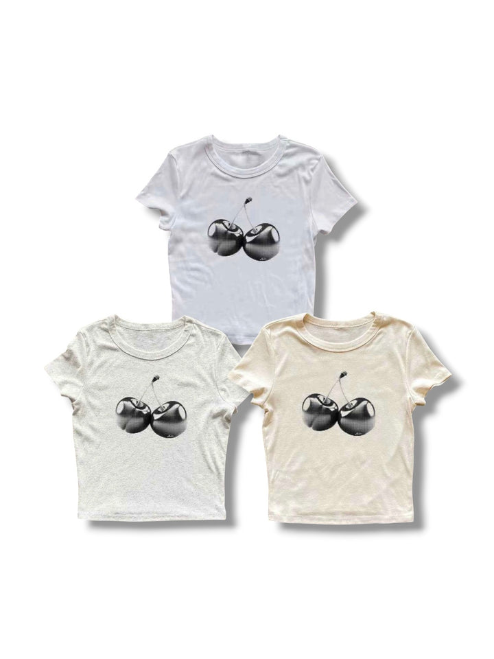 モノクロチェリープリントフィットTシャツ