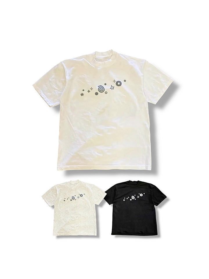 UZU COSMIC プリントTシャツ