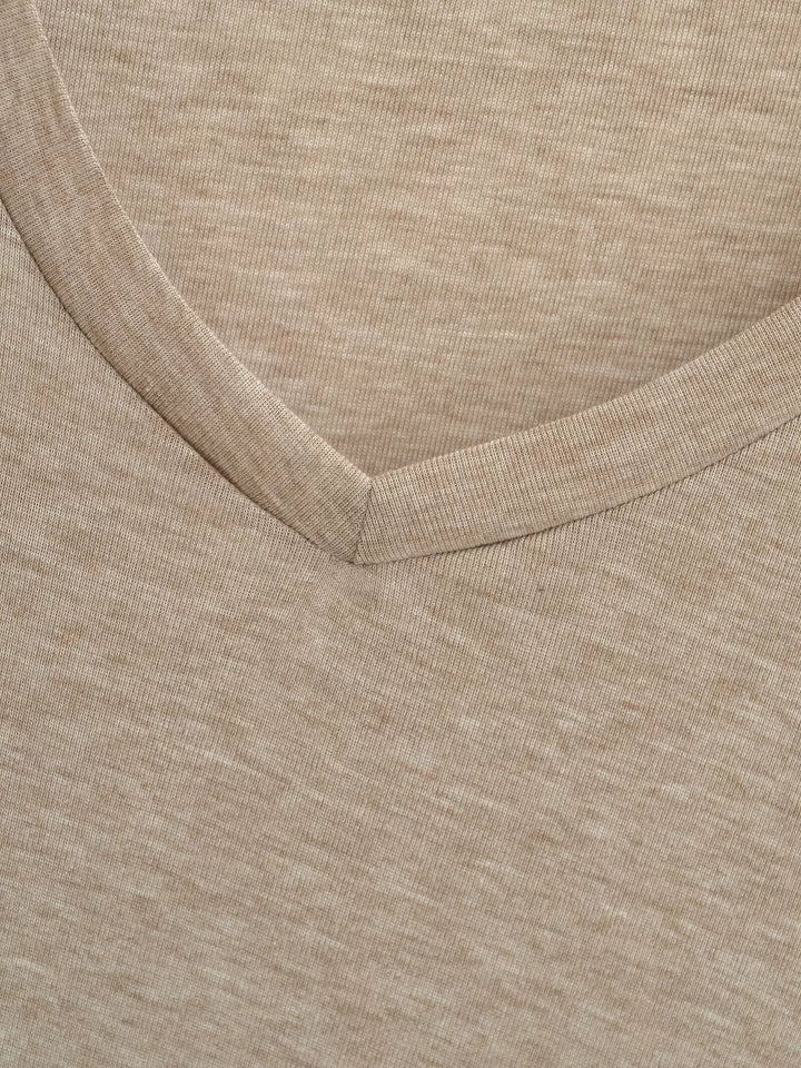 フリルスリーブソフトVネックTシャツ