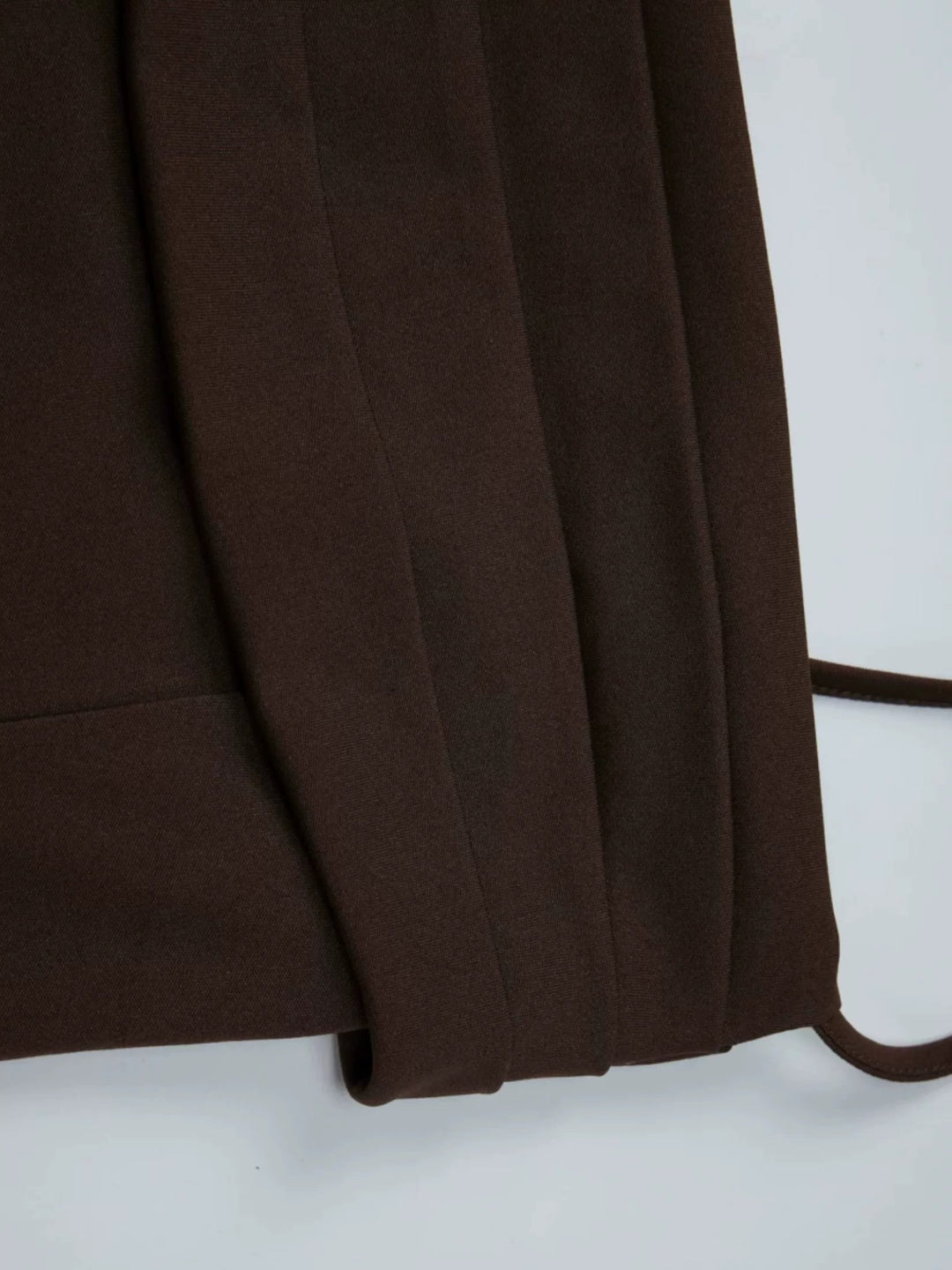 フロントプリーツキャミソールミディフレアワンピース