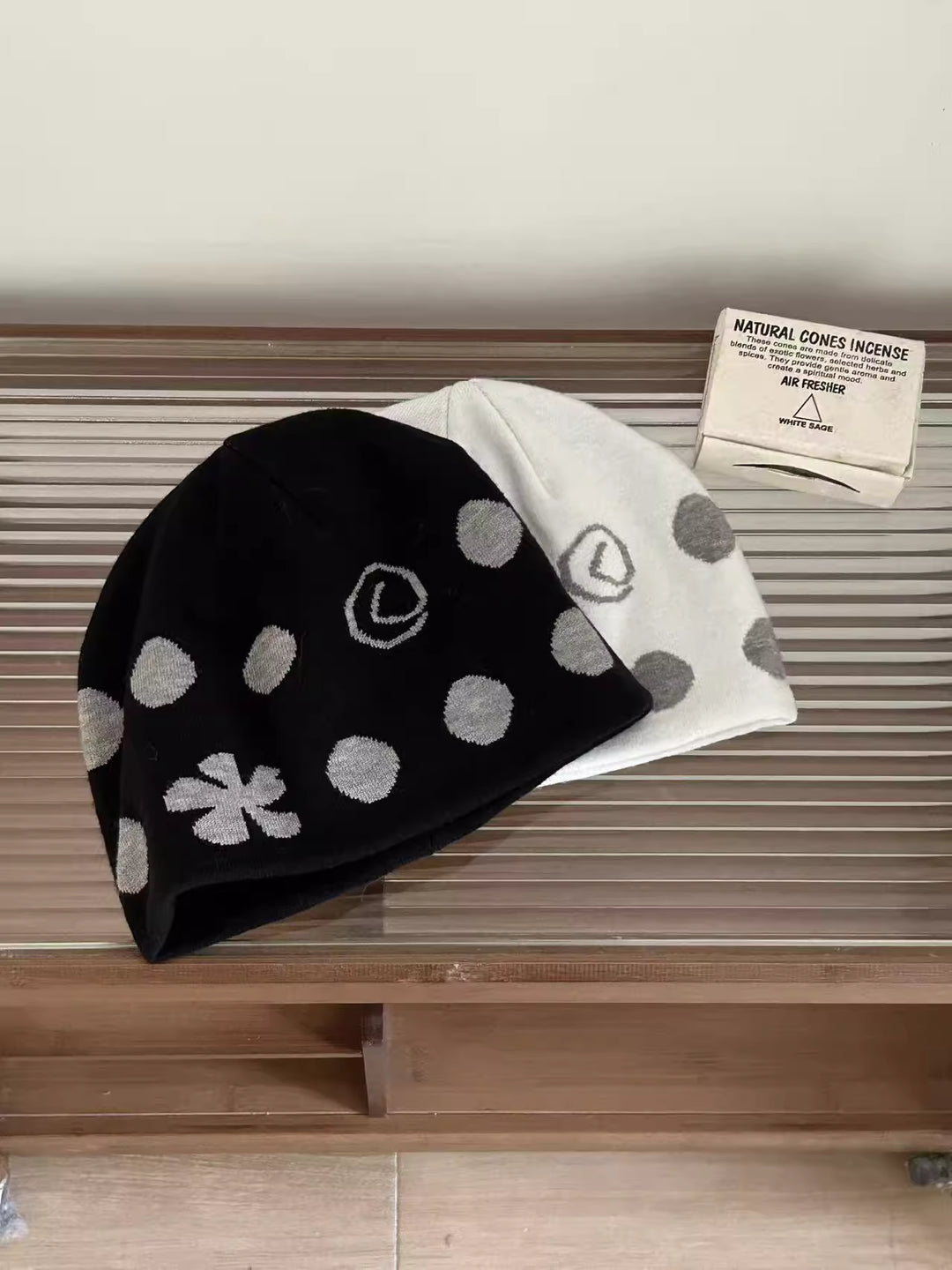 アートデザインニットビーニー