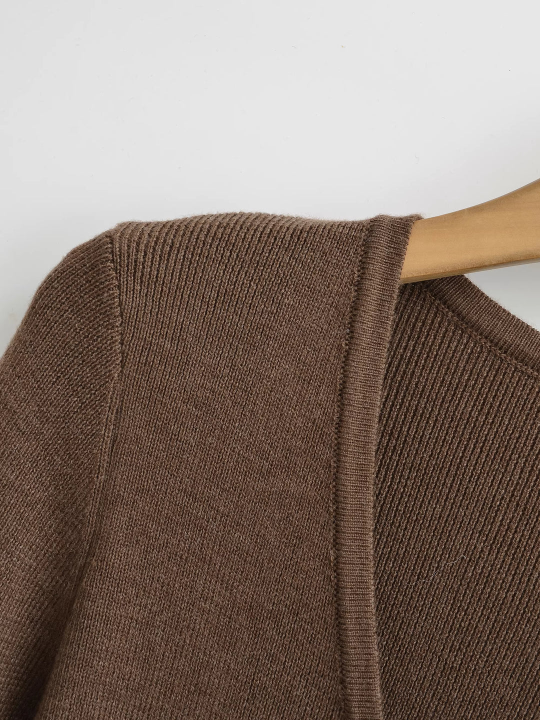 ノーカラーVネックジップカーディガン