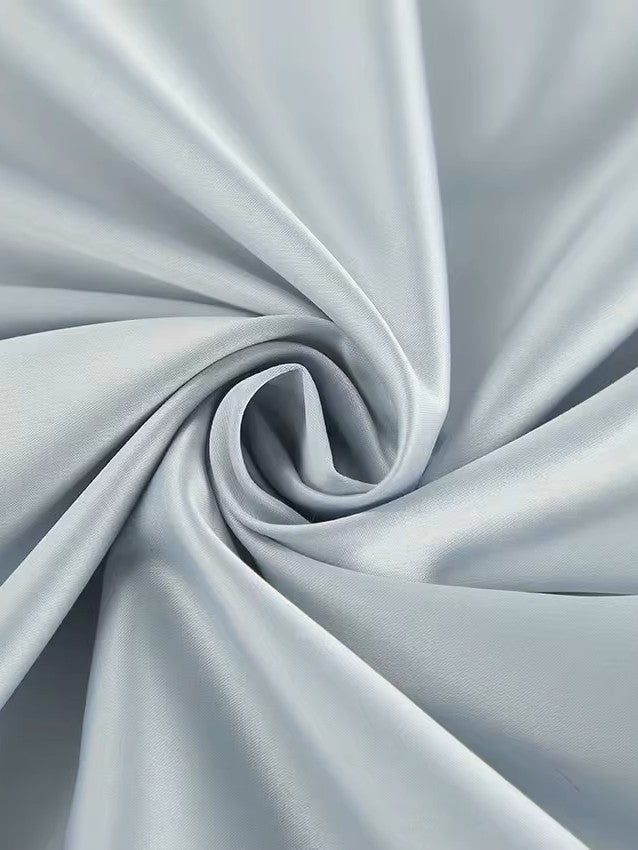 サテンスリットロングフレアスカート