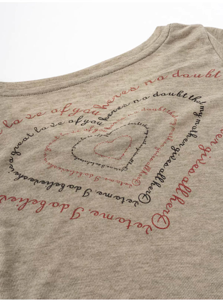 GothicグラフィックUネックTシャツ