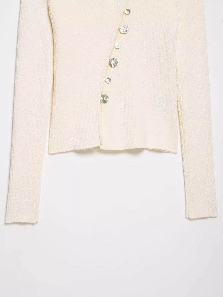 シェルボタンスラントカーディガン