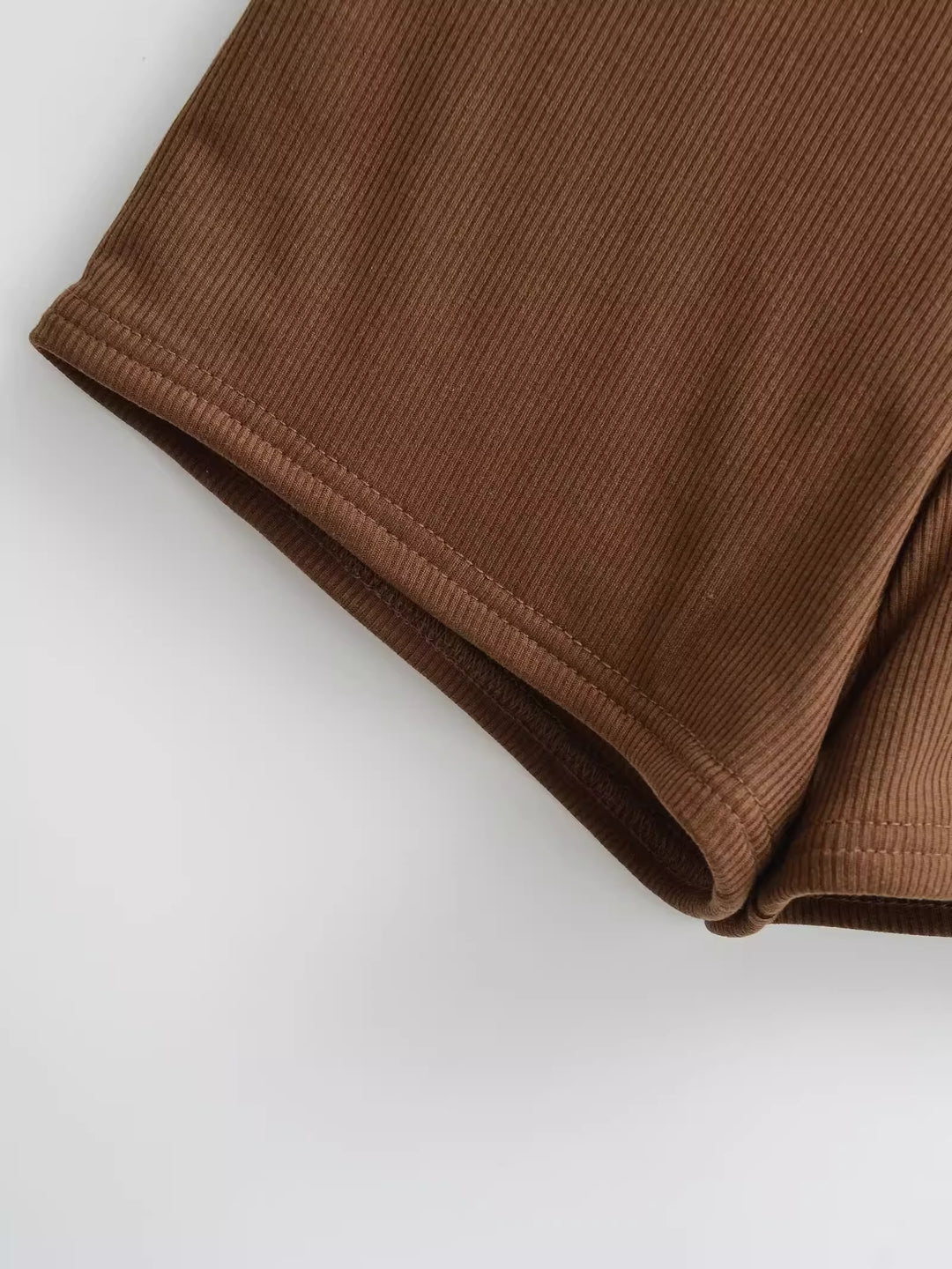 リブフィットショートパンツ