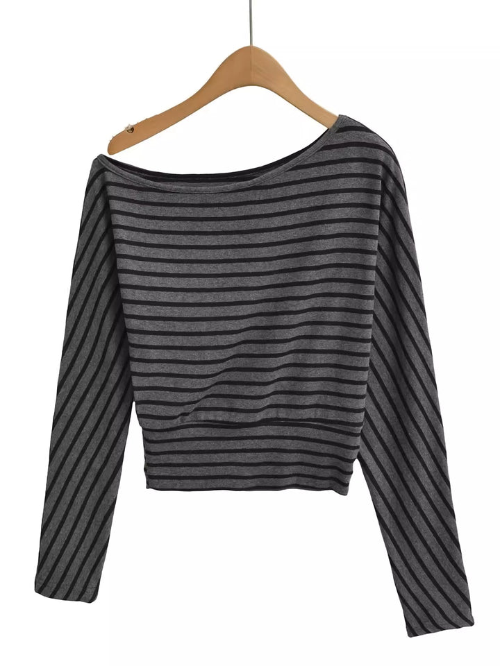 オフショルダーボーダーカットソー