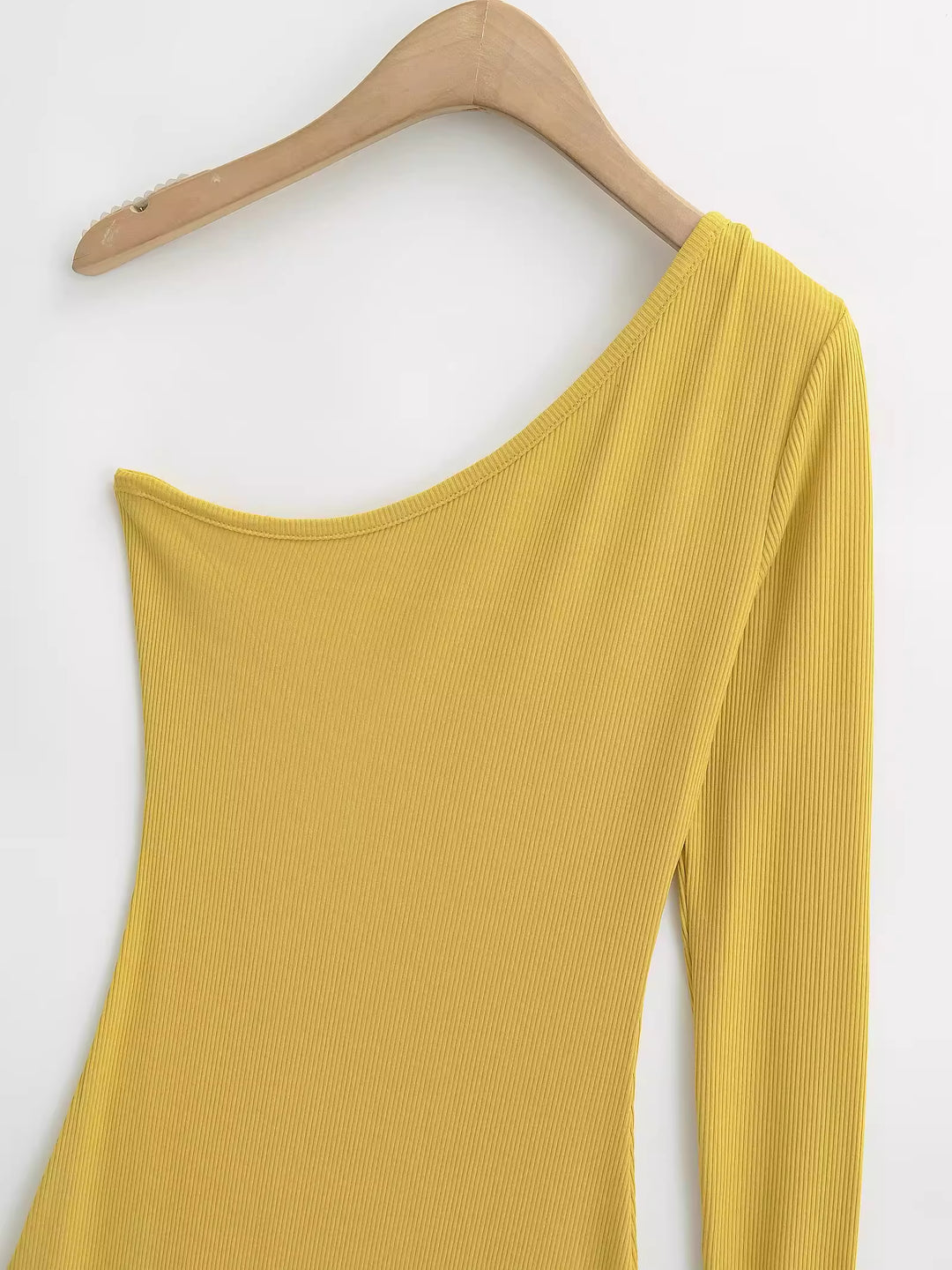 ワンショルダーリブワンピース