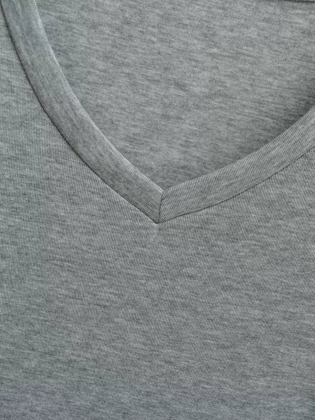 フリルスリーブソフトVネックTシャツ