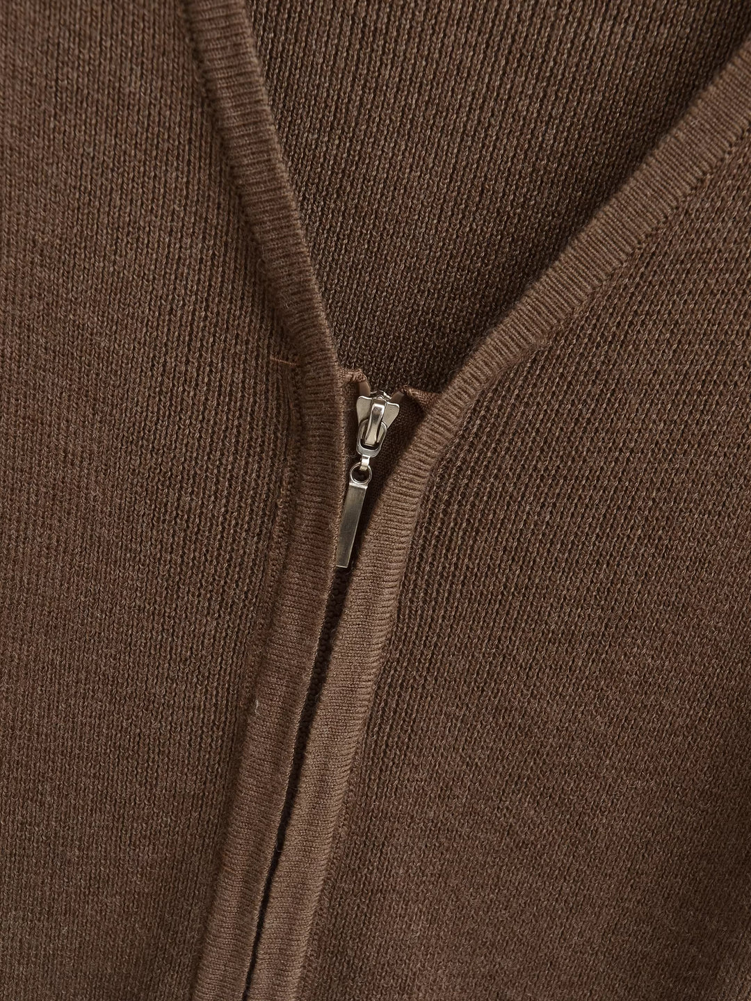 ノーカラーVネックジップカーディガン