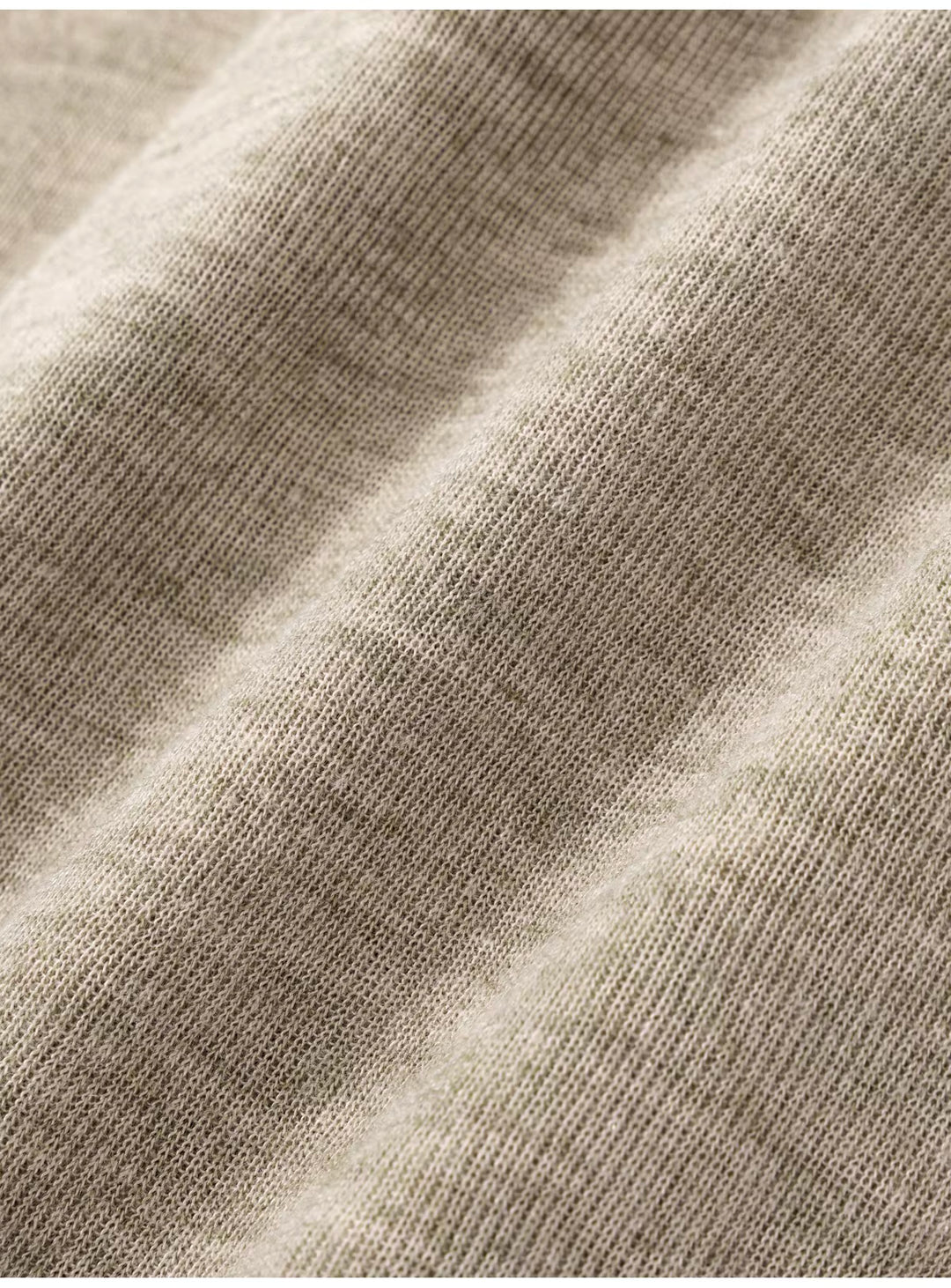 GothicグラフィックUネックTシャツ