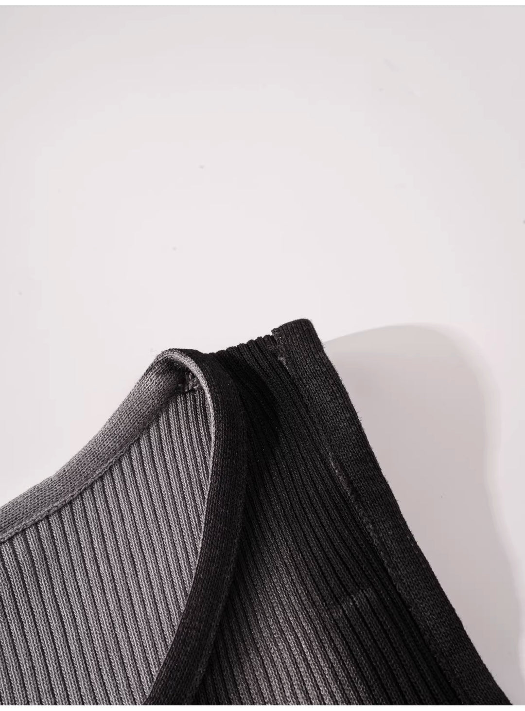 グラデーションリブタンクトップ