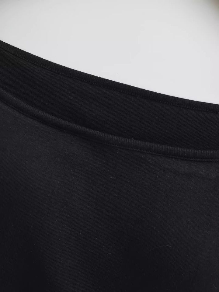 カップ付きオフショルダートップス