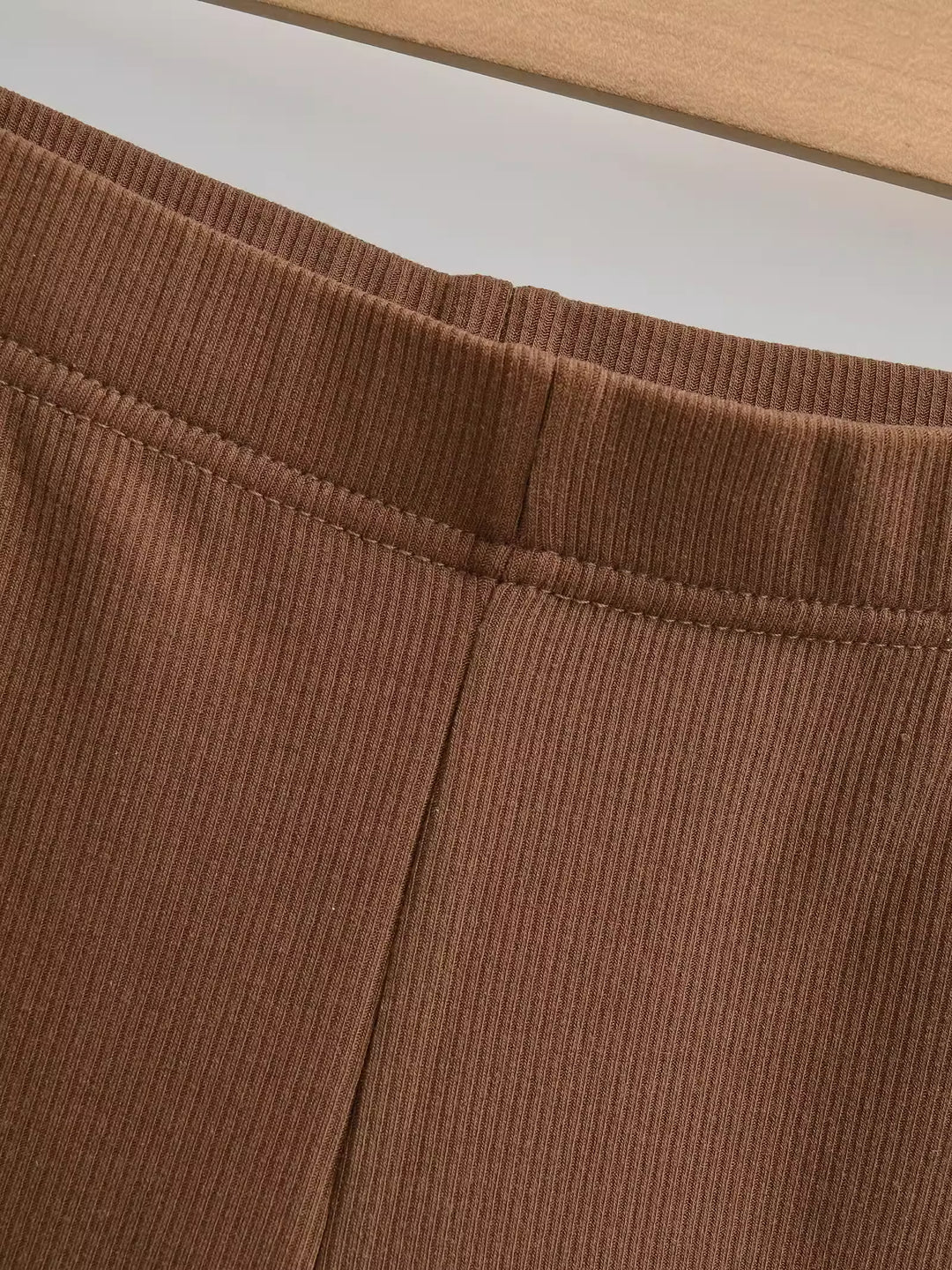 リブフィットショートパンツ