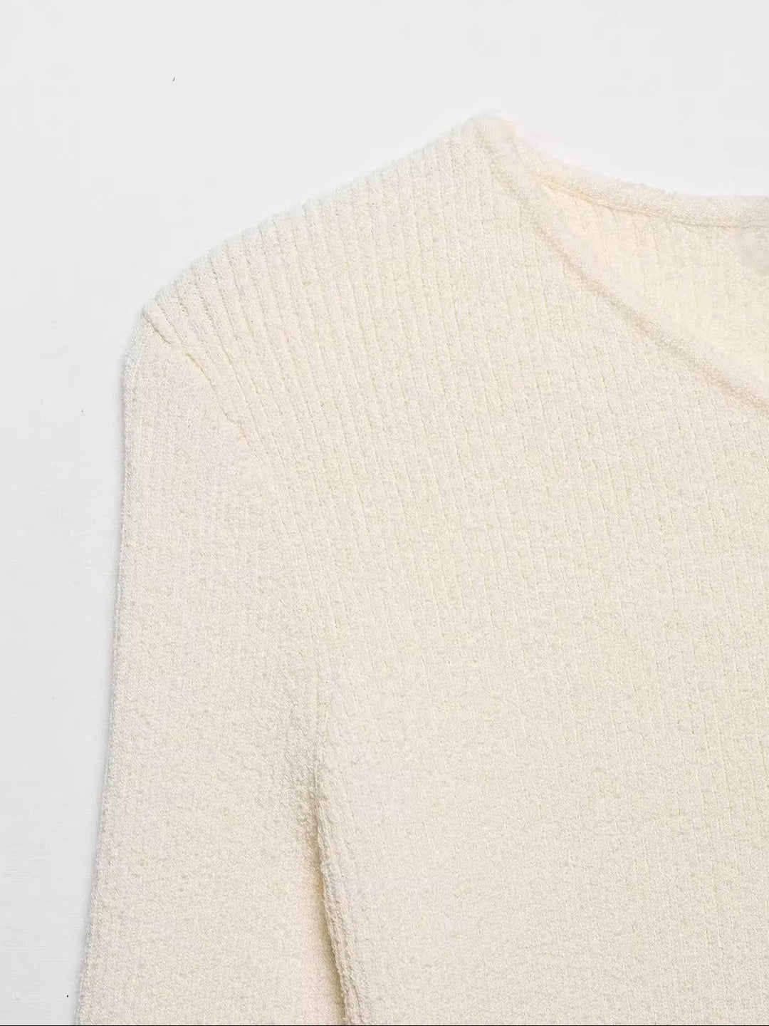 シェルボタンスラントカーディガン