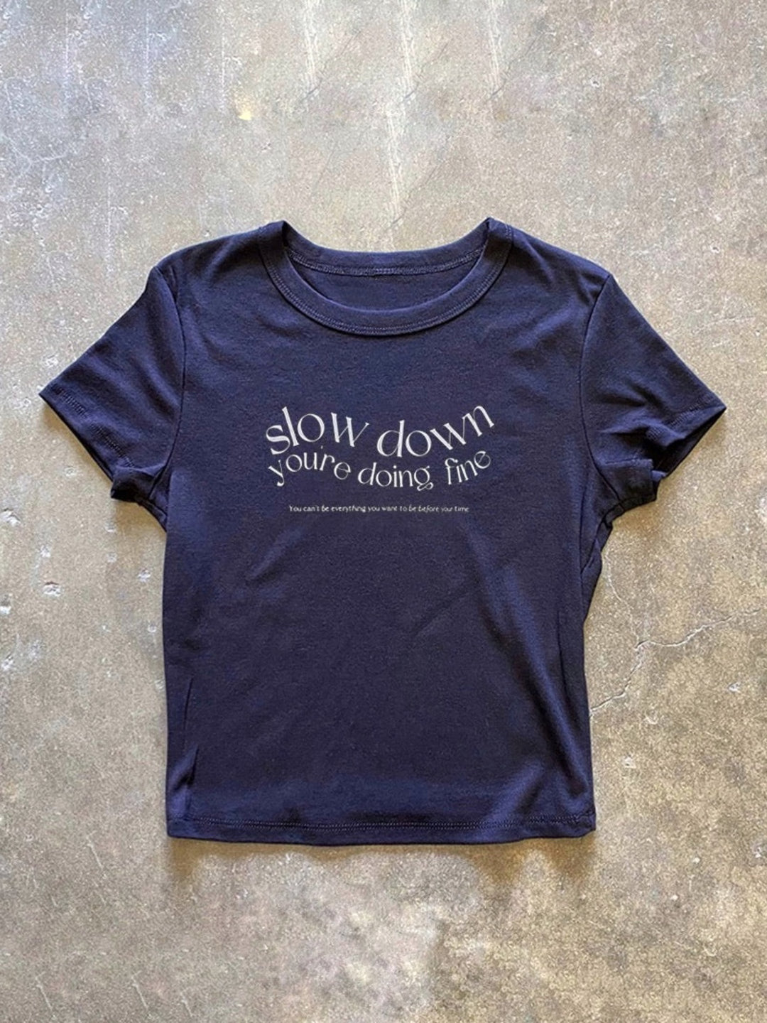 Slow Down Logo プリントTシャツ